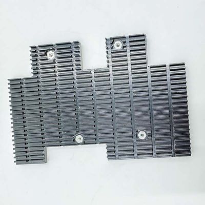 Le radiateur fait sur commande 3240 11mm d'alliage d'aluminium a oxydé Chip Heat Sink électronique noir
