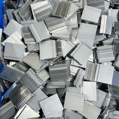 Profil en aluminium fait sur commande anodisé d'extrusion usinant pour la fenêtre