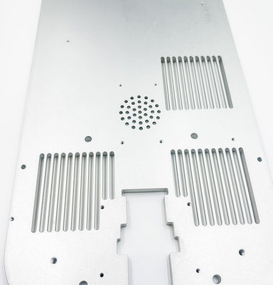 Couverture d'usinage de commande numérique par ordinateur de dos d'alliage d'aluminium sablant le service sur un seul point de vente d'oxydation