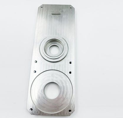 Pièces de fraisage de rotation en aluminium de commande numérique par ordinateur pour l'équipement de pulvérisation