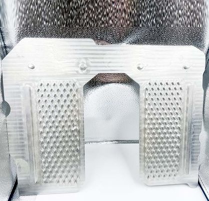 Embase en aluminium de usinage d'ordinateur portable de commande numérique par ordinateur, base tranquille superbe d'ordinateur portable d'alliage d'aluminium de puissance élevée de ventilateur de radiateur d'ordinateur portable