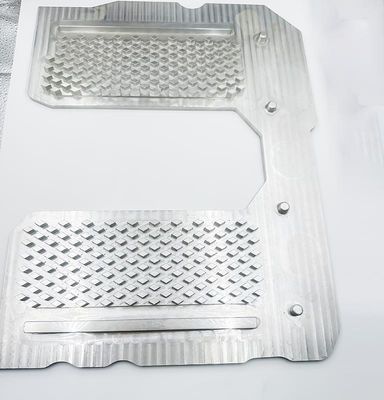 Embase en aluminium de usinage d'ordinateur portable de commande numérique par ordinateur, base tranquille superbe d'ordinateur portable d'alliage d'aluminium de puissance élevée de ventilateur de radiateur d'ordinateur portable
