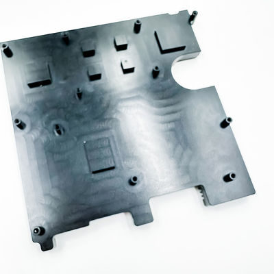 Radiateur anodisé noir en aluminium de usinage de radiateur de pièces de commande numérique par ordinateur d'automobile